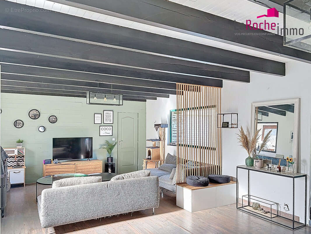 Maison à LA ROCHE-MAURICE