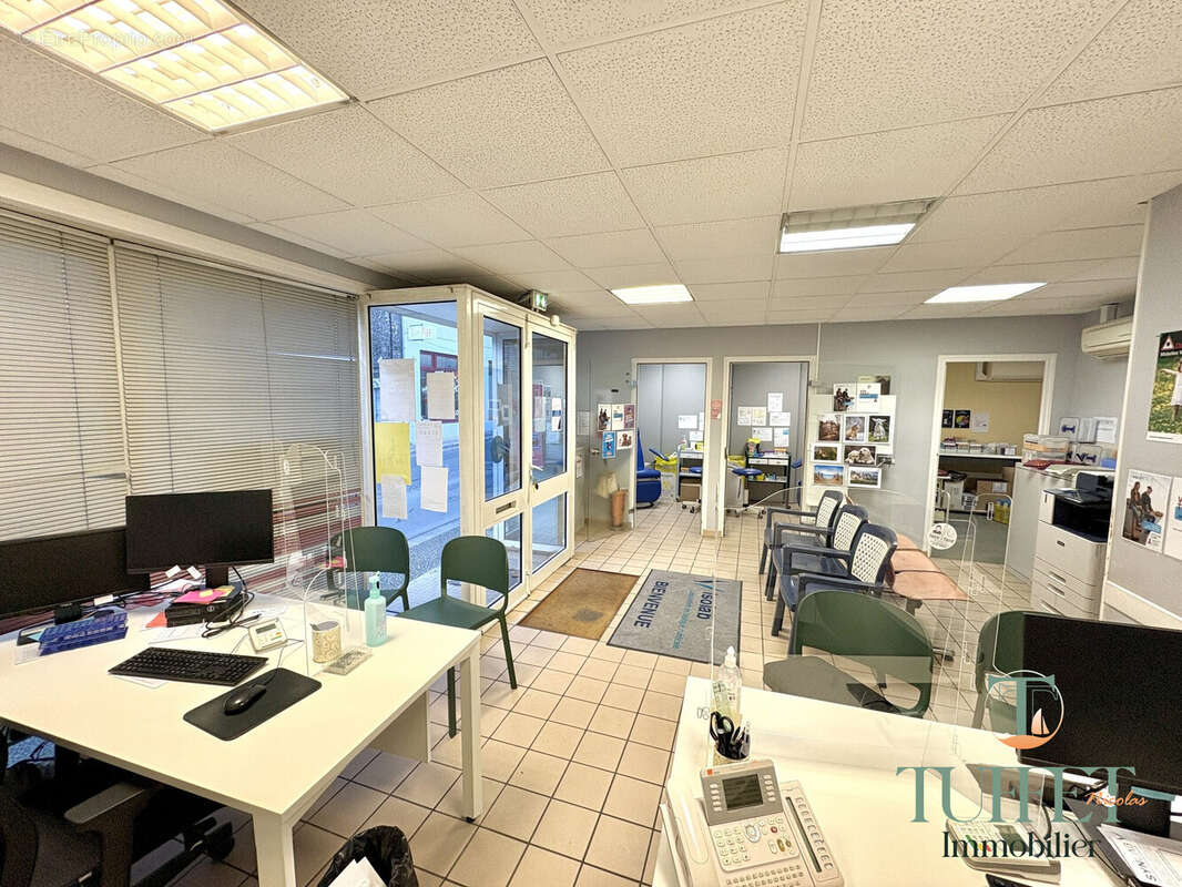 Commerce à HIERS-BROUAGE