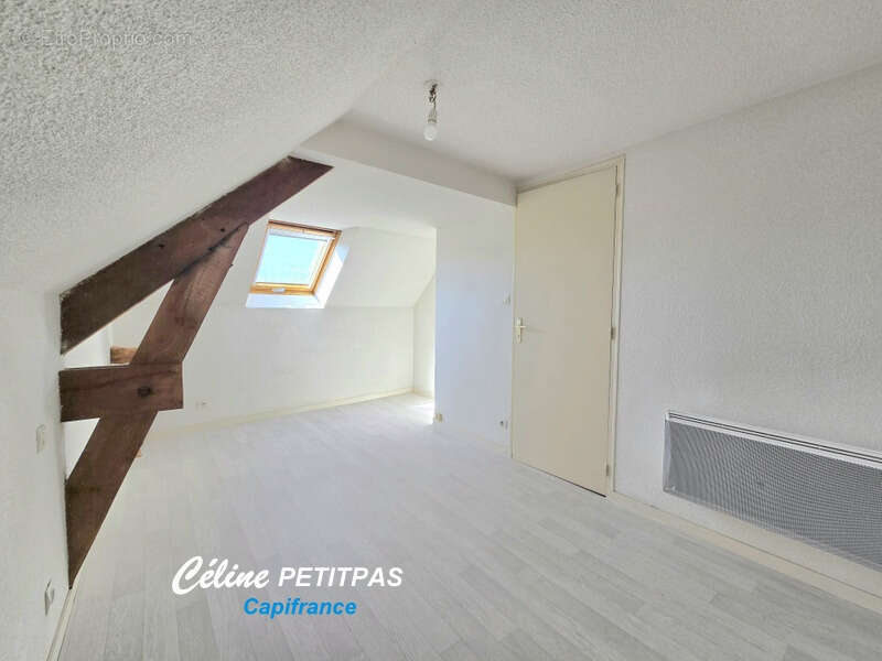 Appartement à MONTFORT-SUR-MEU