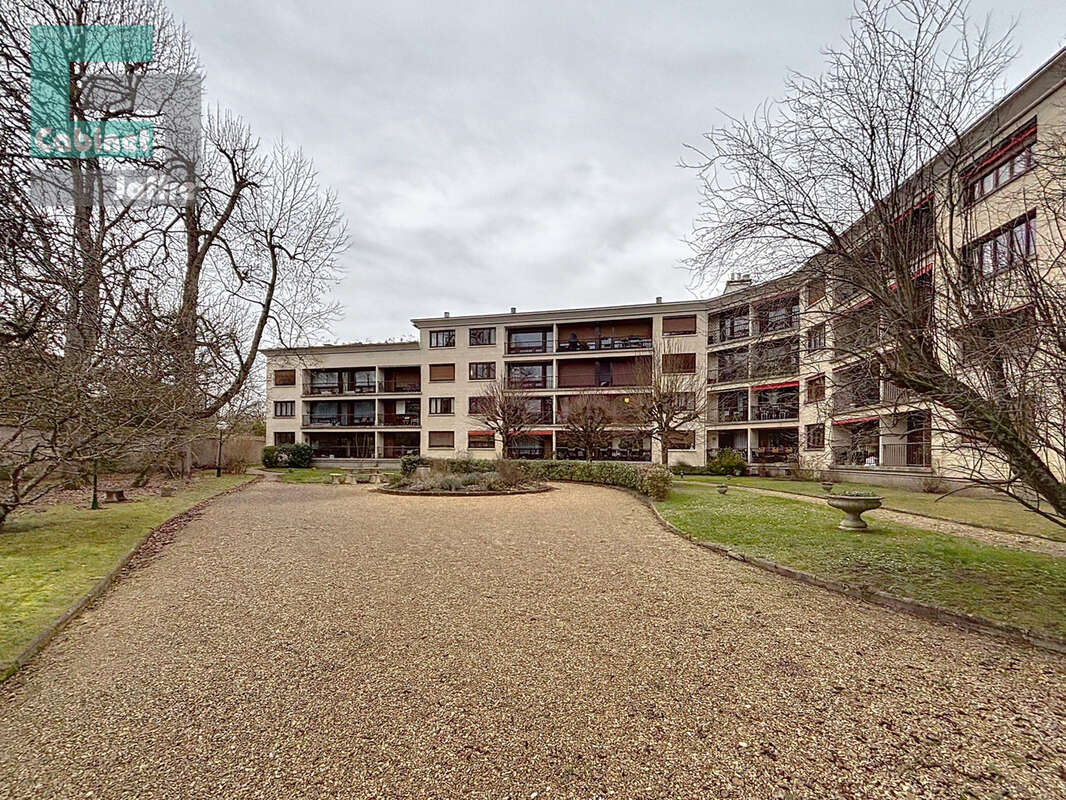Appartement à FONTAINEBLEAU