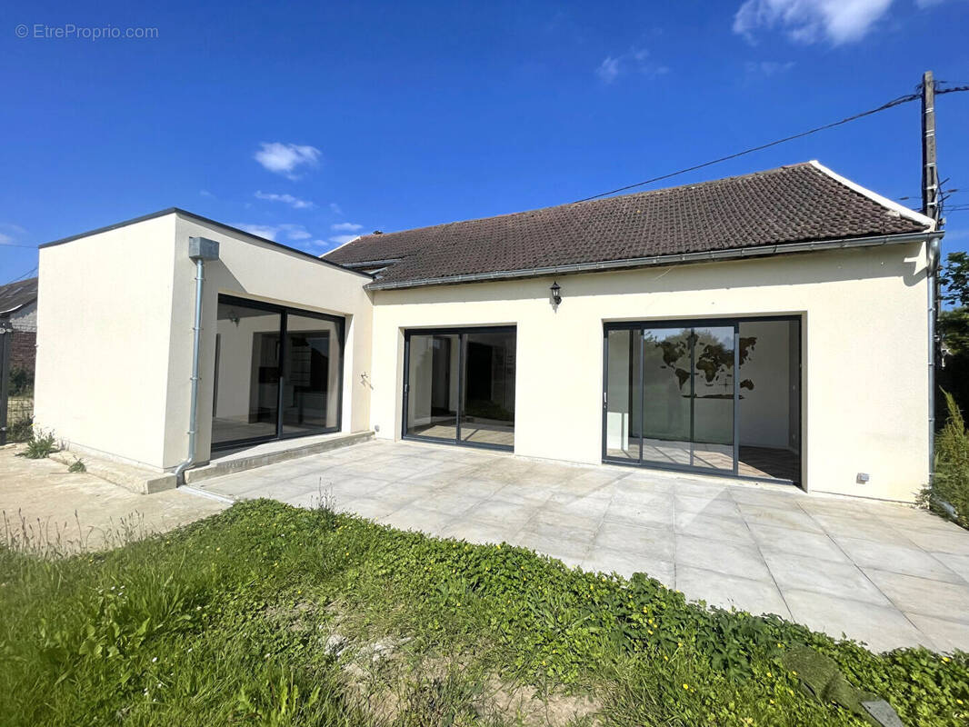 Maison à SAINTE-GENEVIEVE