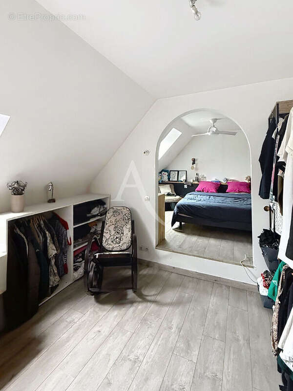 Maison à VILLEVEQUE