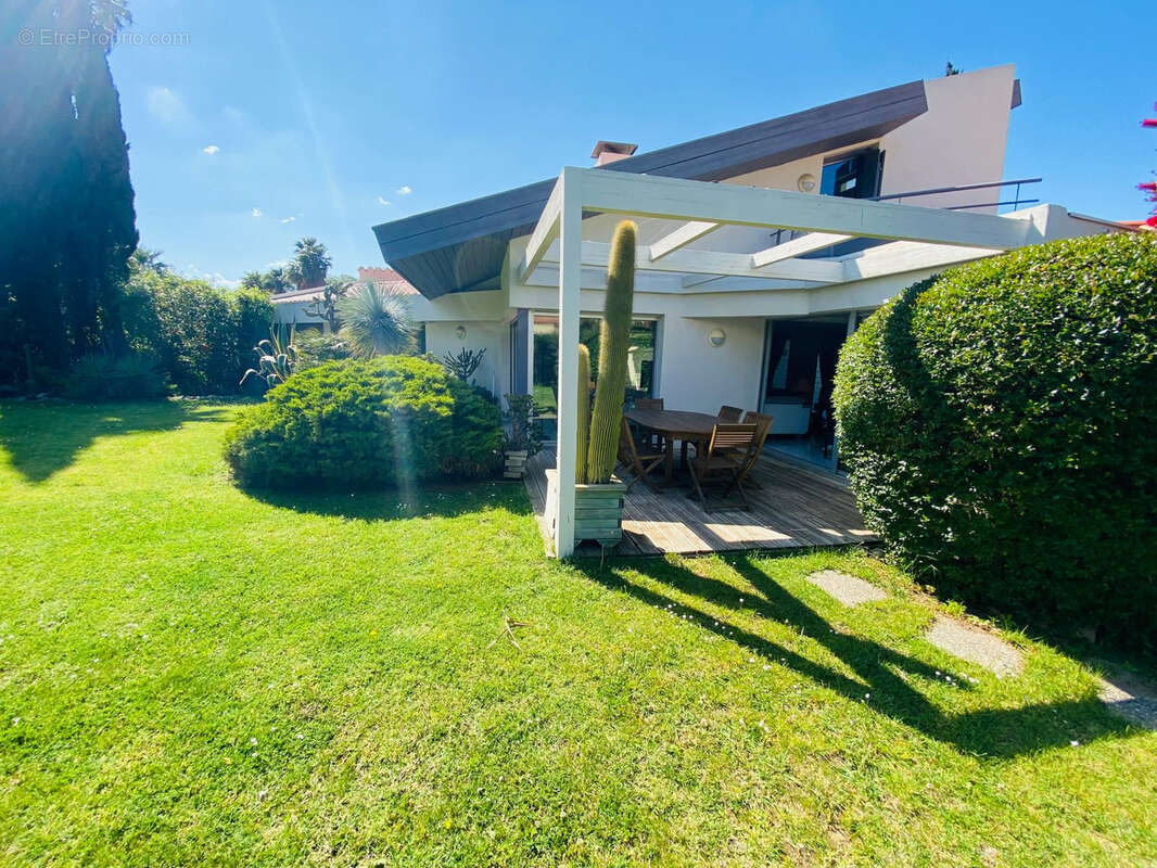 Maison à SAINT-CYPRIEN