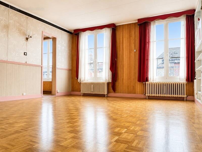 Appartement à PARIS-10E