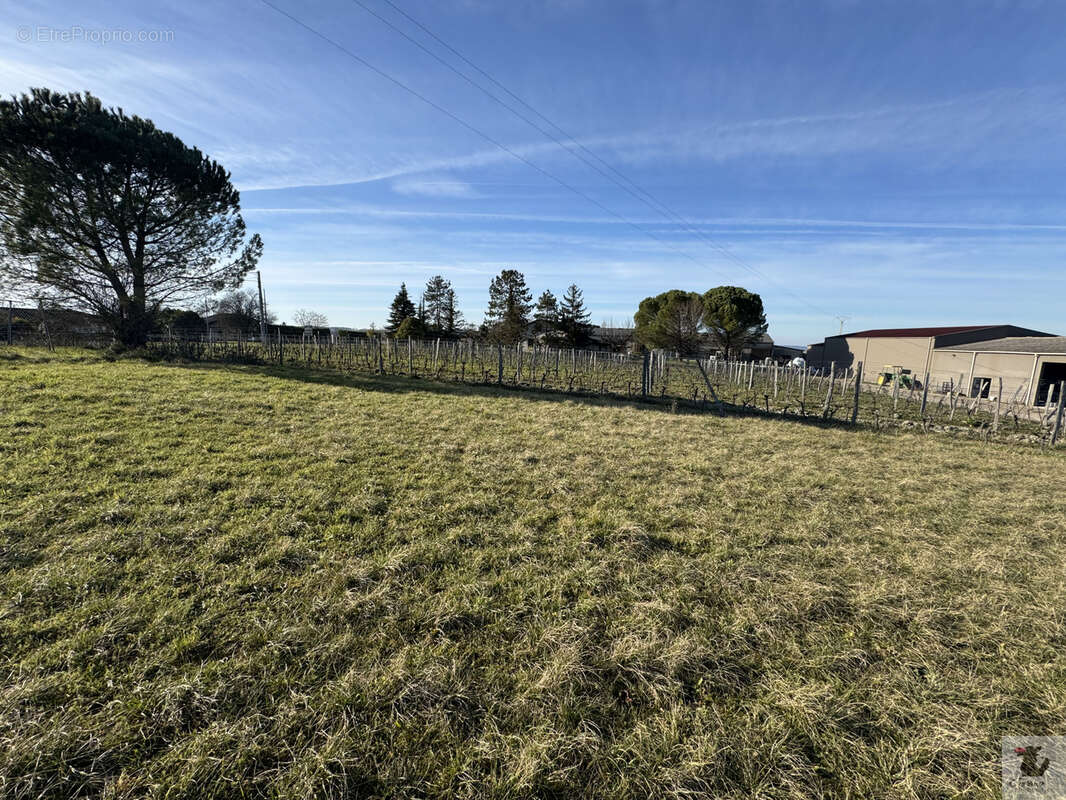 Terrain constructible de 2495 m2, à acheter à Cunèges (24) - photo 4