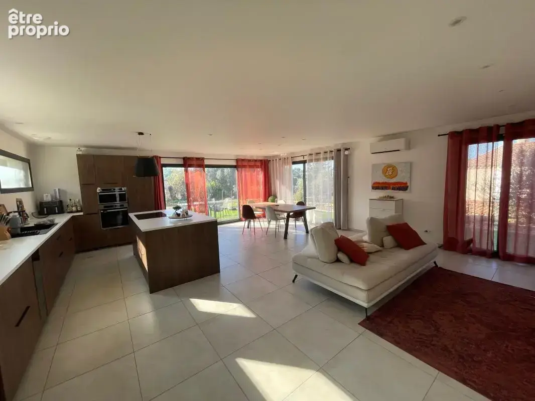 A vendre la seyne sur mer 83500 limite six-fours  villa recente 2 chambres jarin vue degagee - photo 5