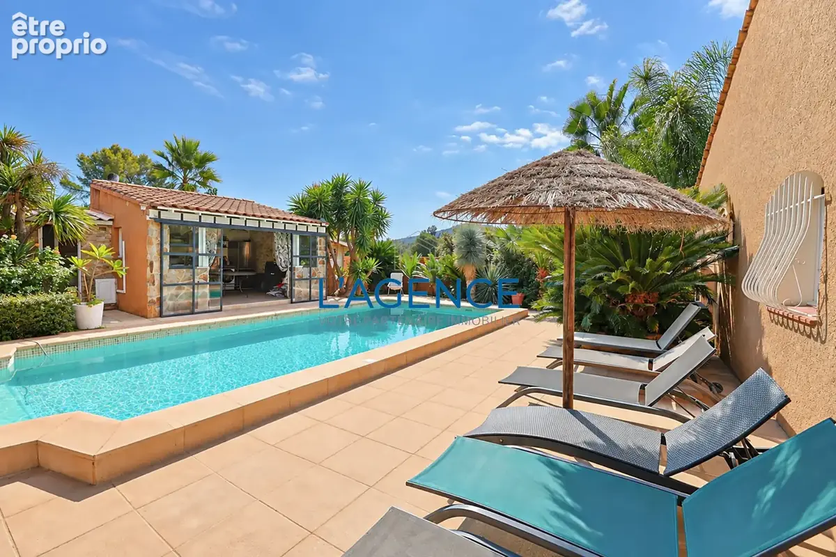 Villa de 171 m2 avec piscine et jardin arboré de 5202 m2 au calme - photo 4