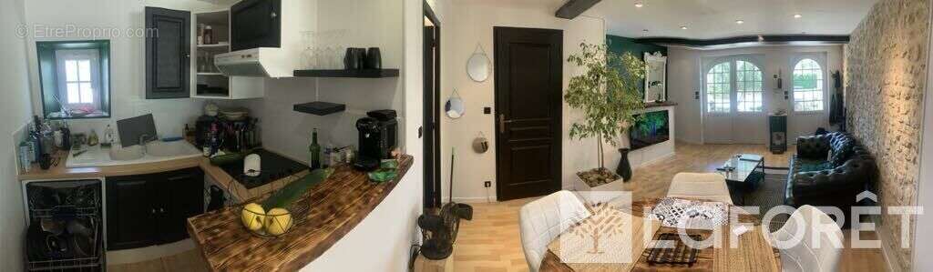 Appartement à MESCHERS-SUR-GIRONDE