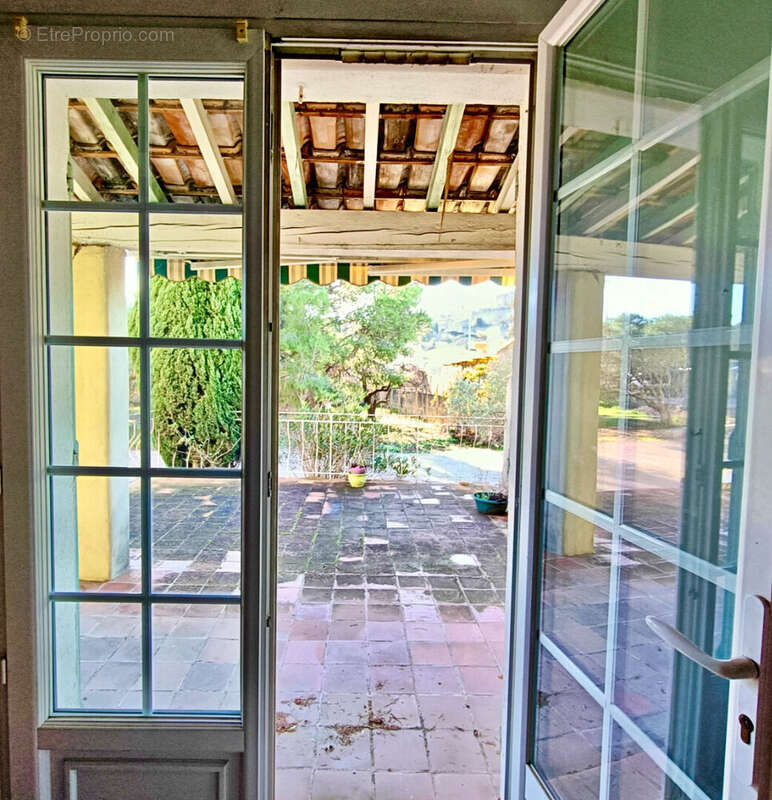 Appartement à LANCON-PROVENCE