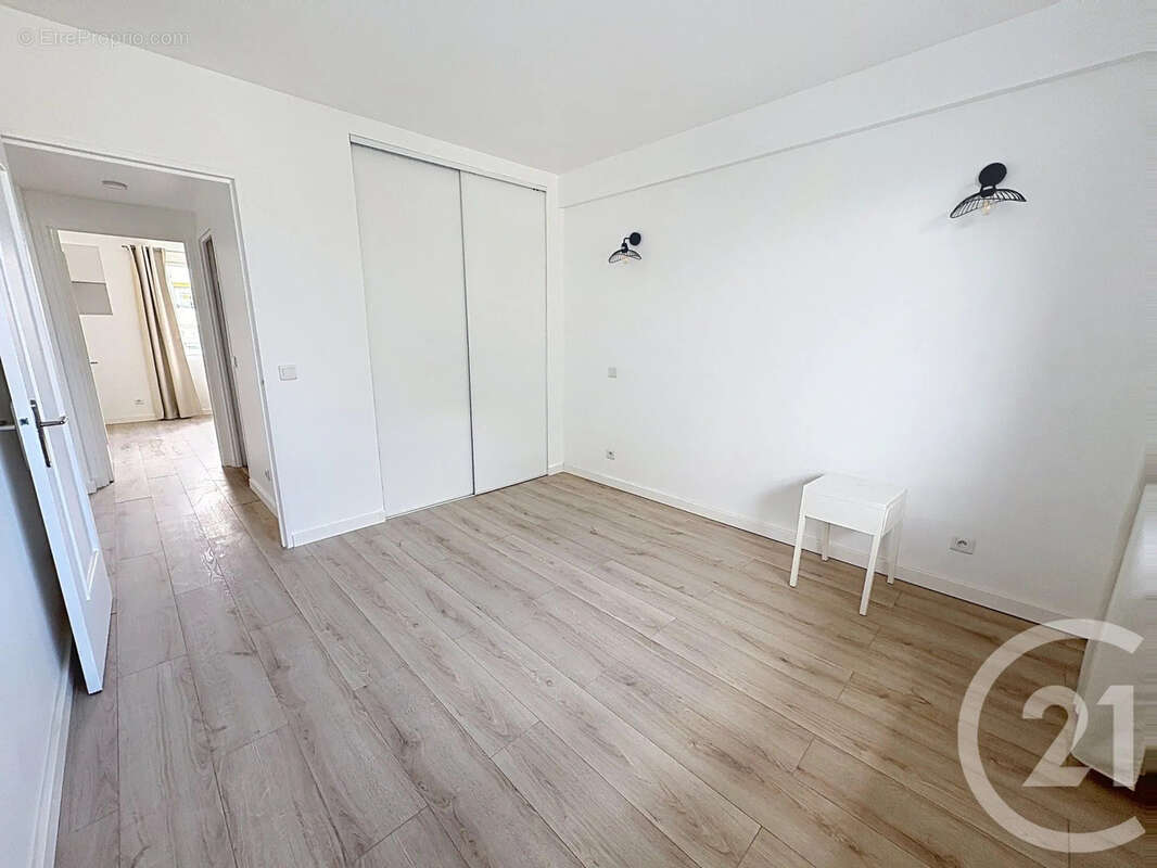 Appartement 59 m² à Saint-Cloud  - photo 8