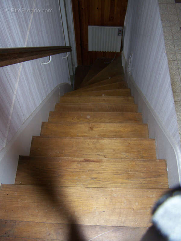 Maison à POULIGNY-NOTRE-DAME