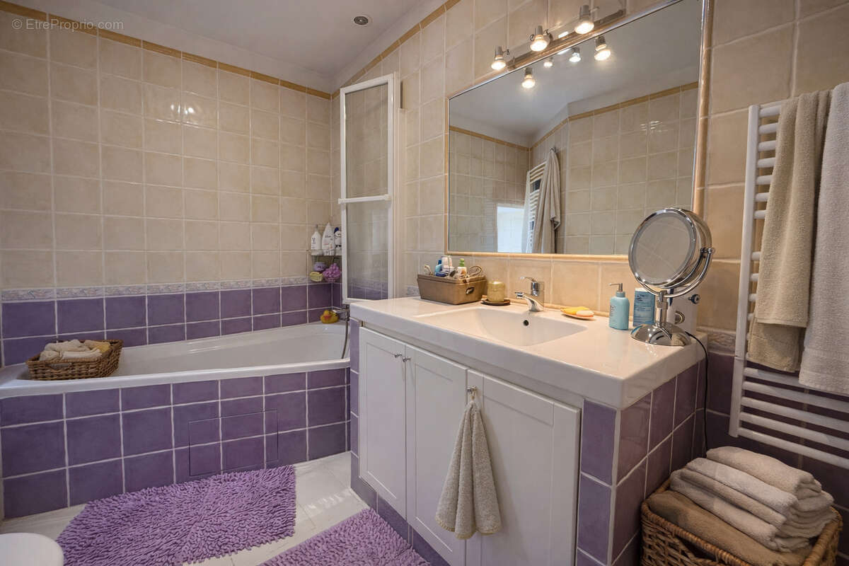 Maison à PIERRELATTE