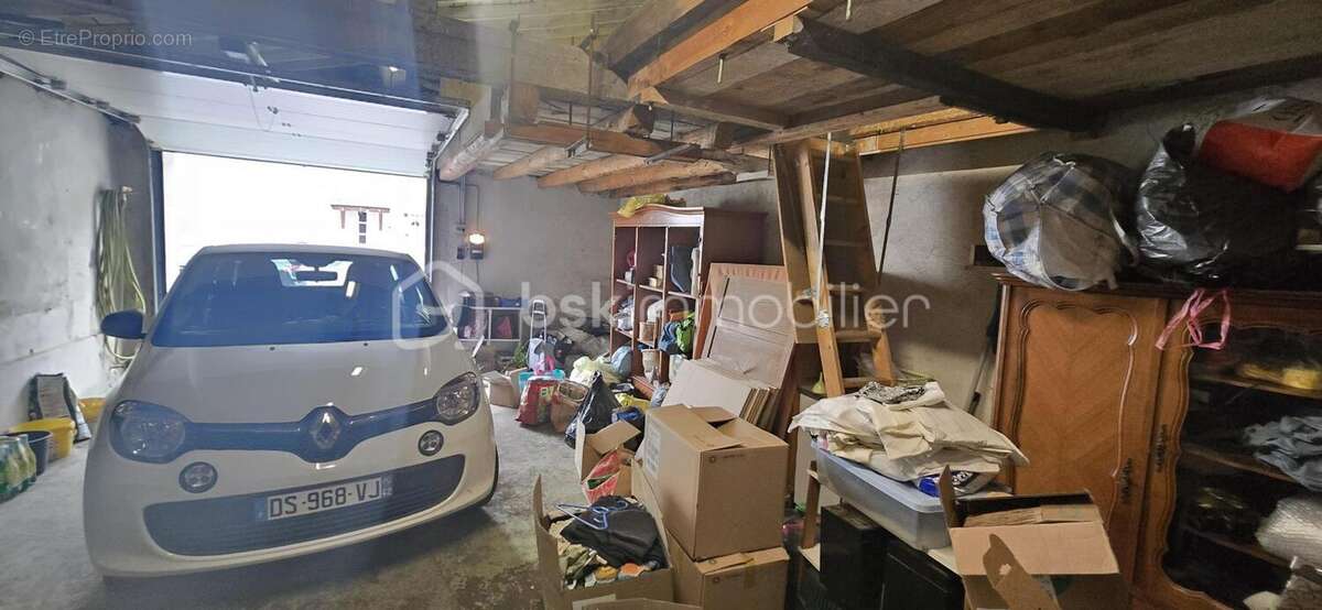 Appartement à SAINT-JEAN-BONNEFONDS