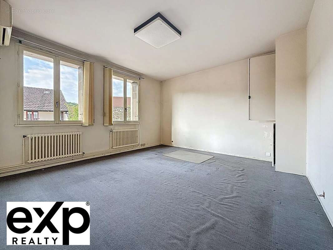 Appartement à MEZIERES-SUR-SEINE