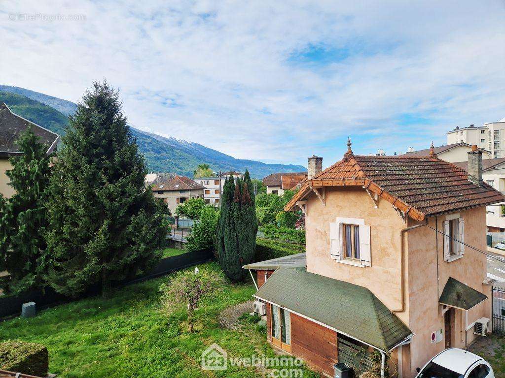 A visiter sans tarder ! - Appartement à ALBERTVILLE