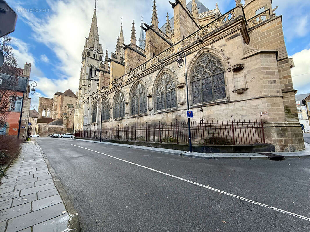 Appartement à MOULINS