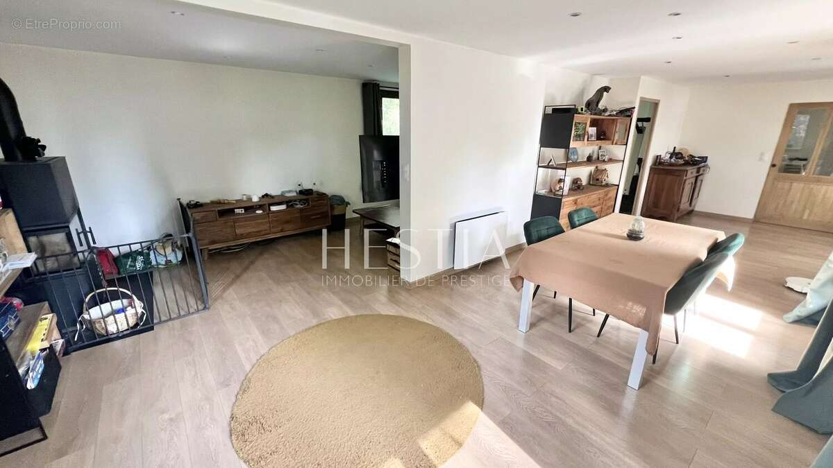 Maison à NAVES-PARMELAN