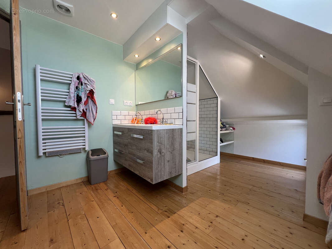 Maison à VOISCREVILLE