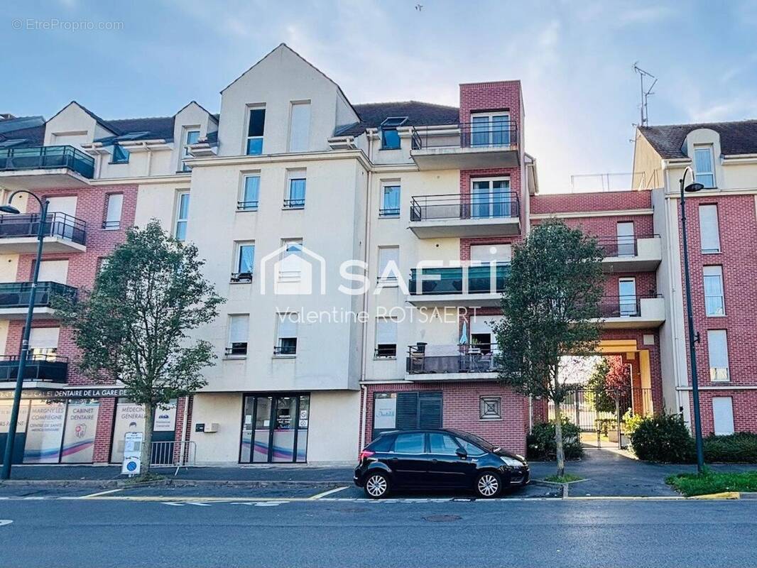 Photo 1 - Appartement à MARGNY-LES-COMPIEGNE
