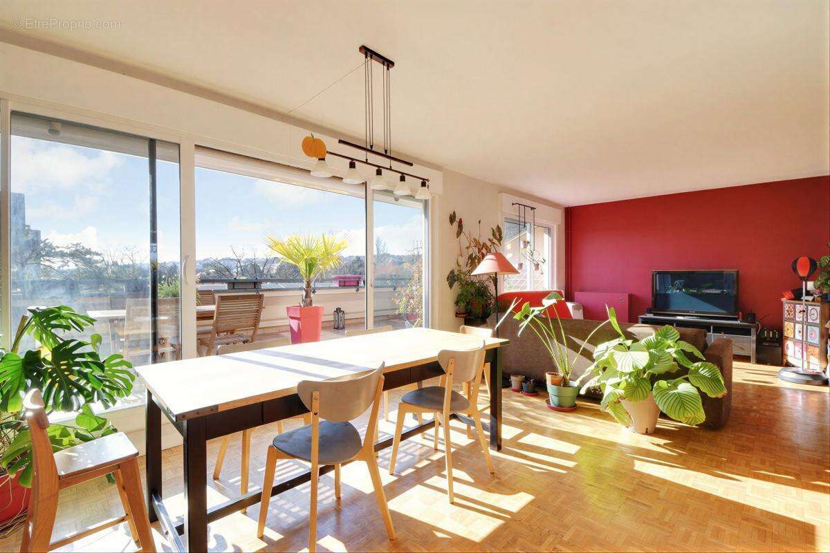 Appartement à BOUGIVAL