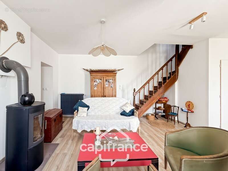 Maison à NOYAL-PONTIVY