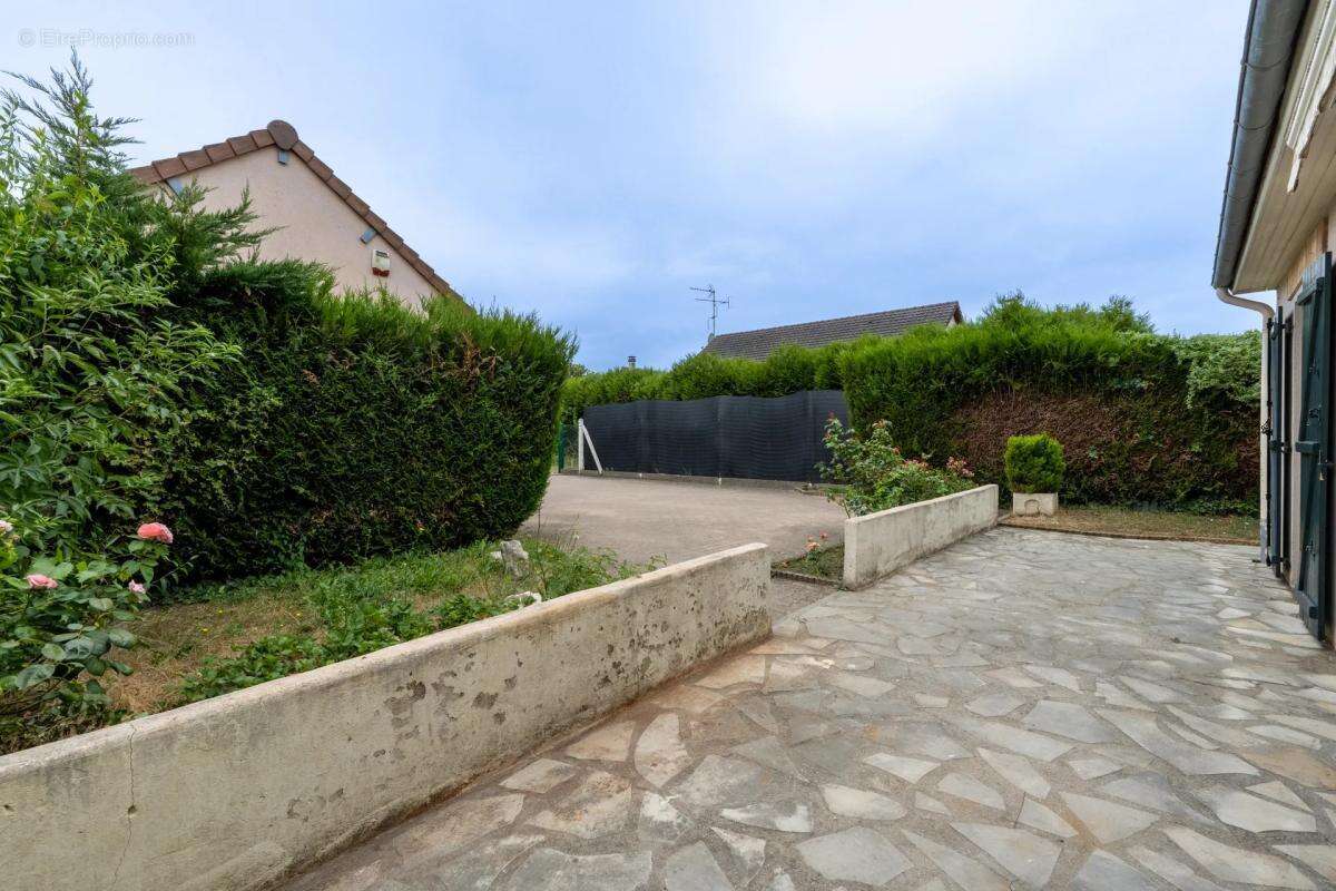 Maison de 6 pièces de 100 m² à Ézy-sur-Eure - photo 22