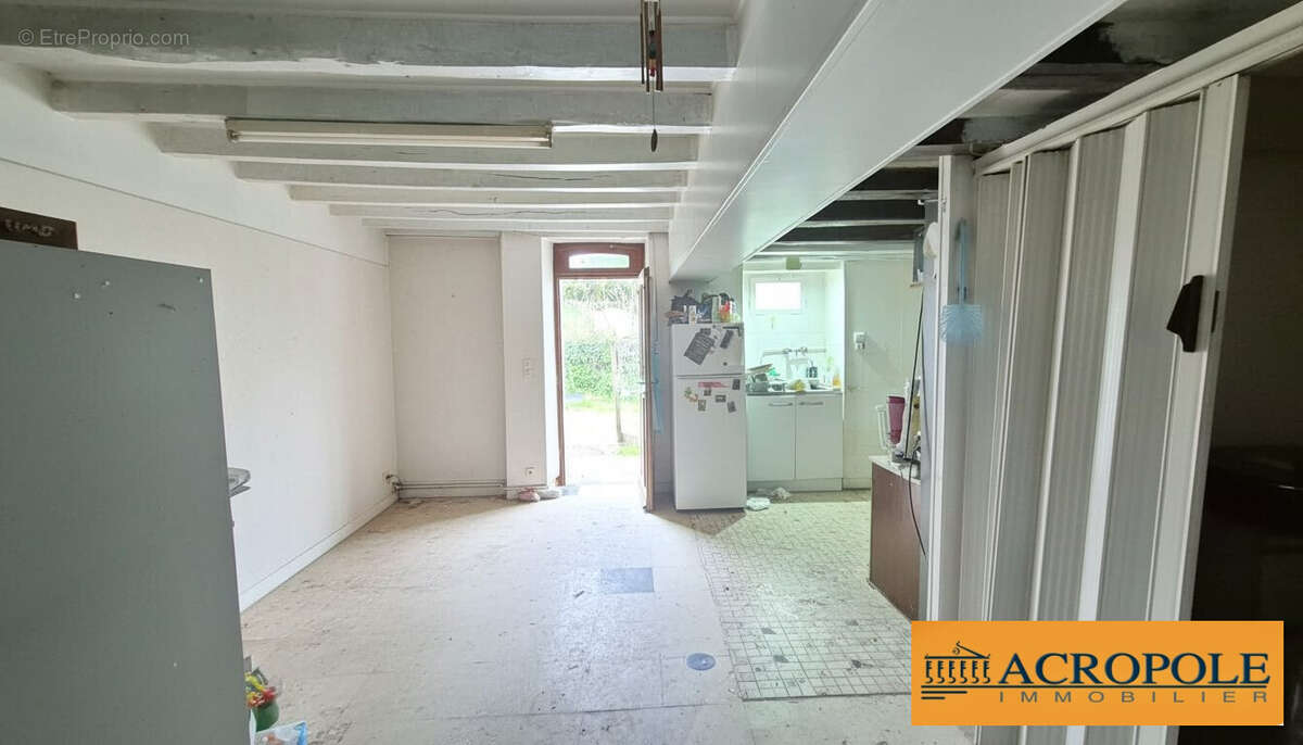 Maison à IVOY-LE-PRE