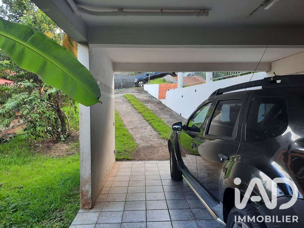 Maison 140 m² à Fort-De-France  - photo 5