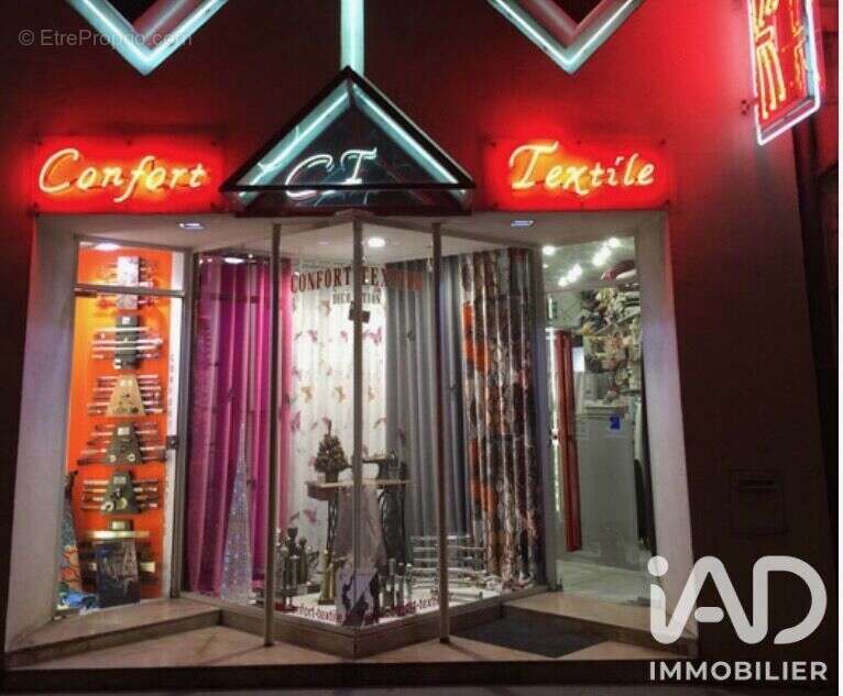 Commerce 50 m² à Tassin-La-Demi-Lune  - photo 5