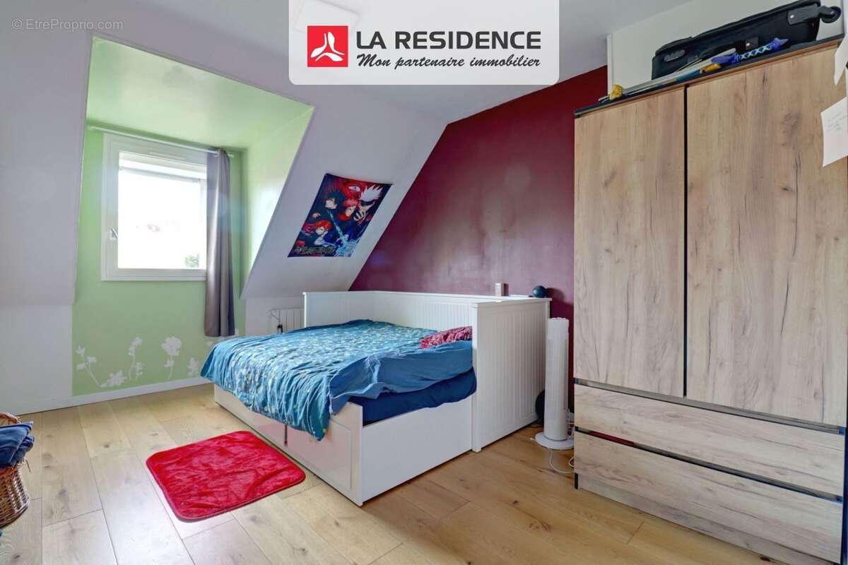 Maison à VERNEUIL-SUR-SEINE