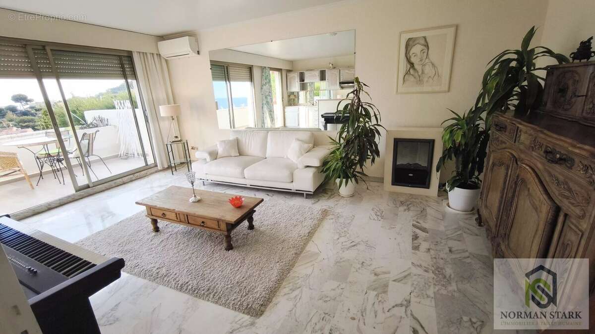 Appartement à ROQUEBRUNE-CAP-MARTIN