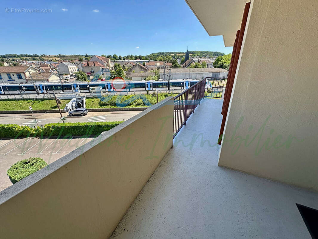 Appartement à BONNIERES-SUR-SEINE