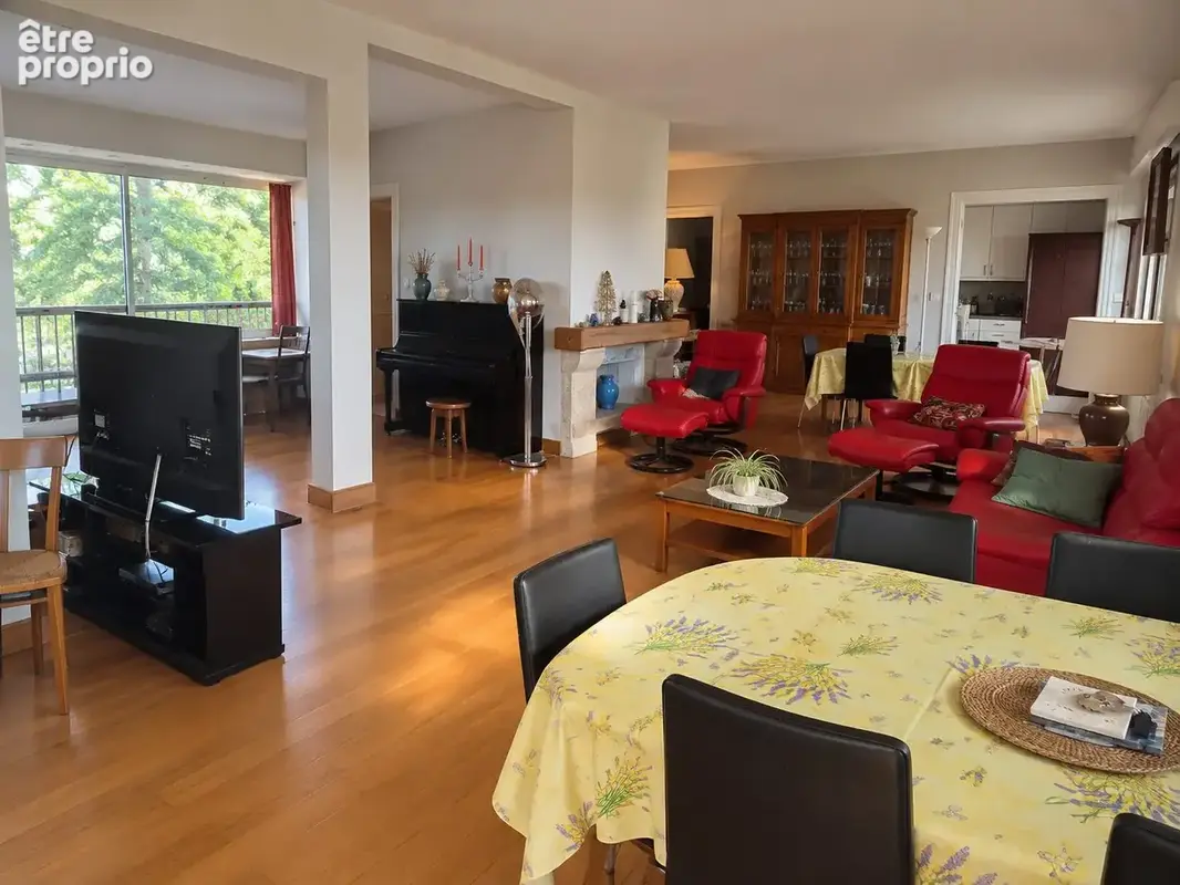 Appartement 5 pièces 97 m² à vendre à Fontenay-Le-Fleury (78330) - photo 2