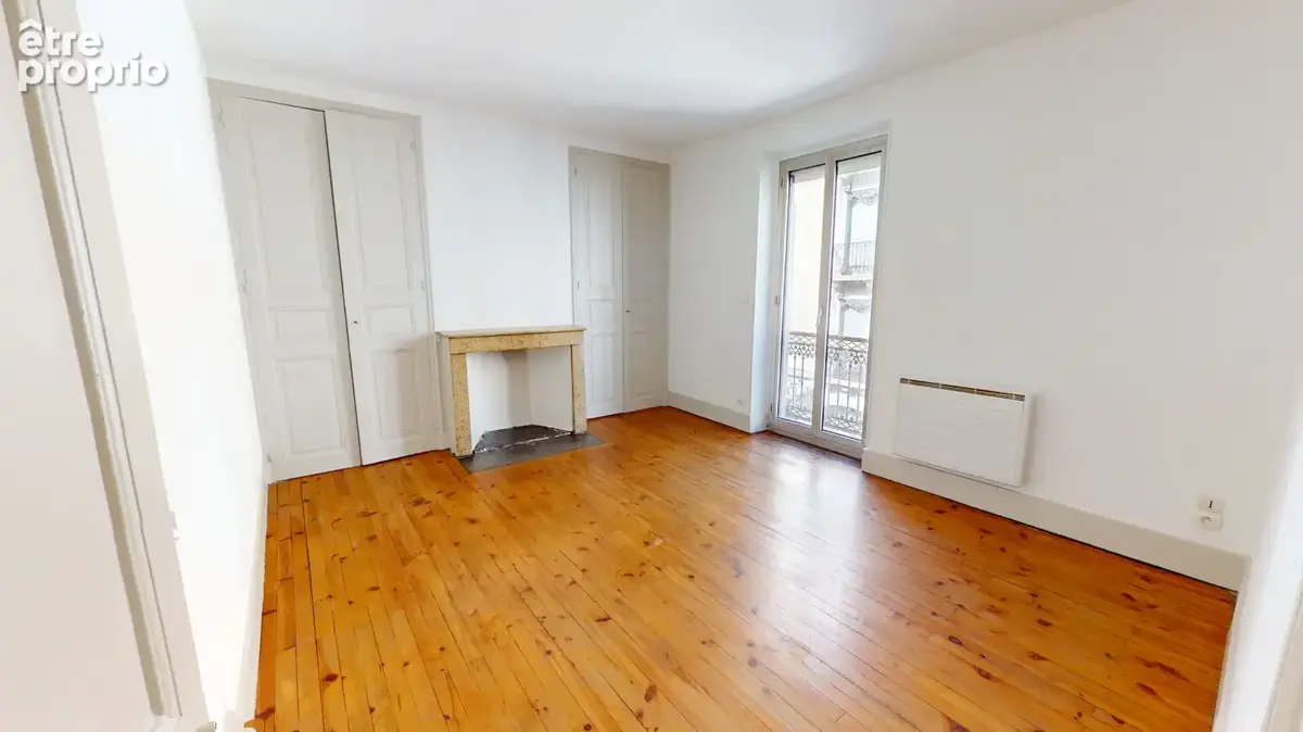À vendre  Grenoble, rue Michelet T2 de 52,23 m² avec cave - photo 4