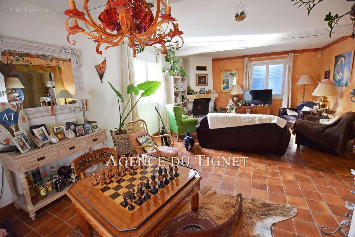 Maison à PEYMEINADE