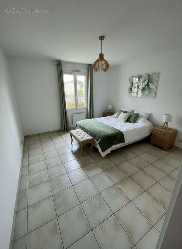 Maison à COUTRAS