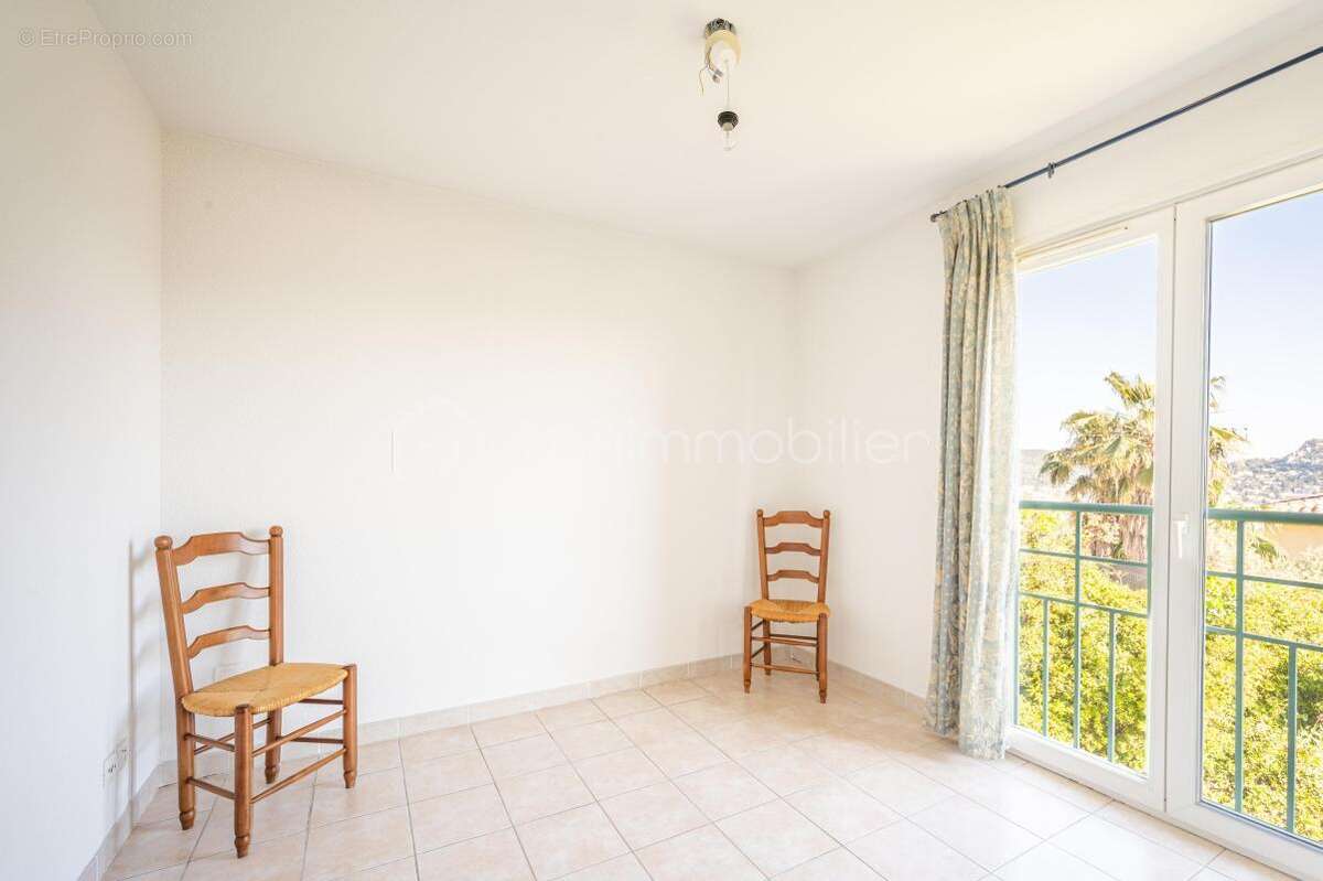 Appartement à HYERES