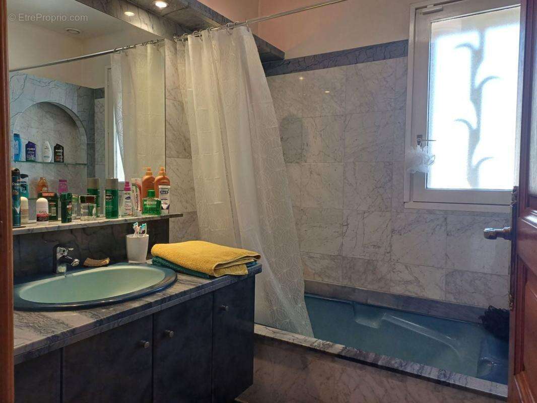 Maison à SAINT-GENIS-DES-FONTAINES