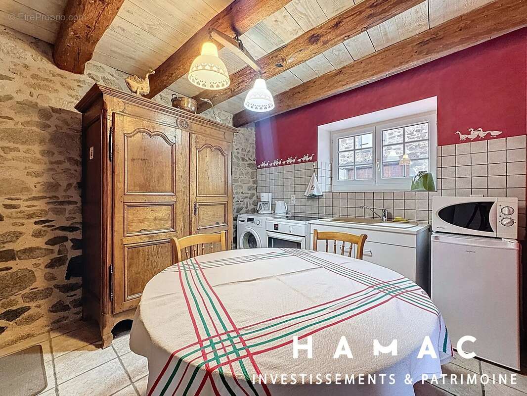 Maison à SOUCIEU-EN-JARREST