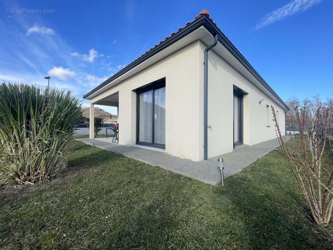 Maison à SAYAT