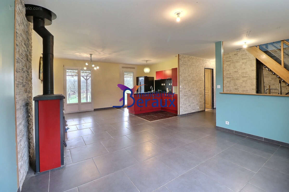 Maison à JUMIEGES