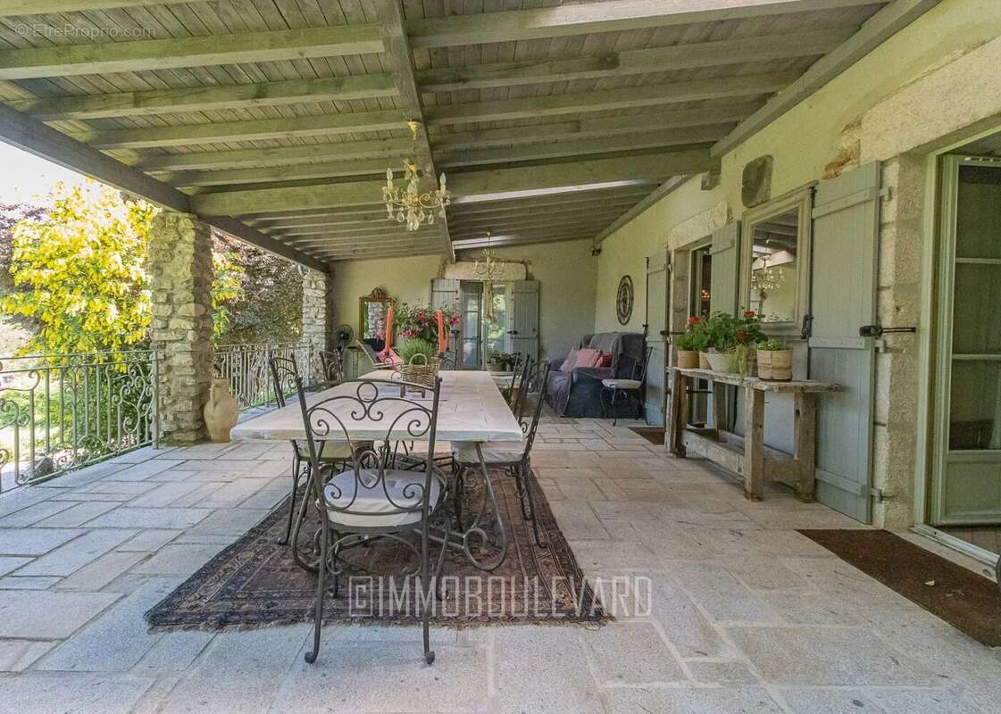 À vendre, Maison de charme à Boussac (23) vue château - photo 15
