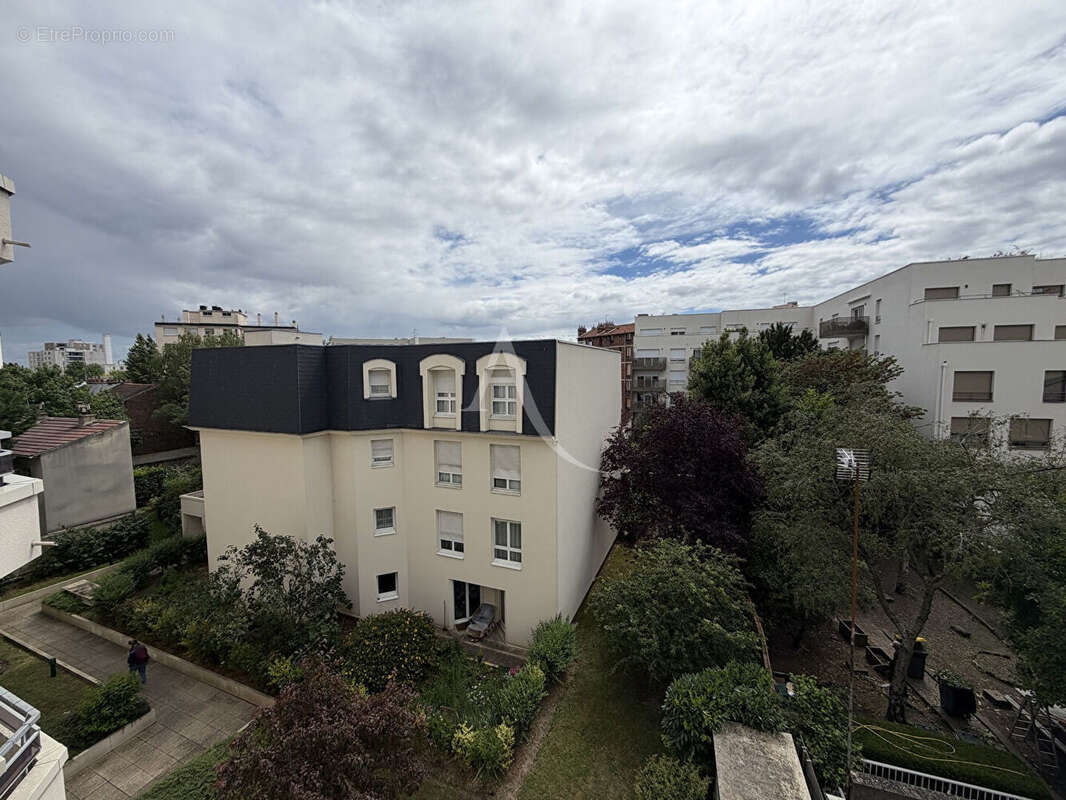 Appartement à LE BOURGET