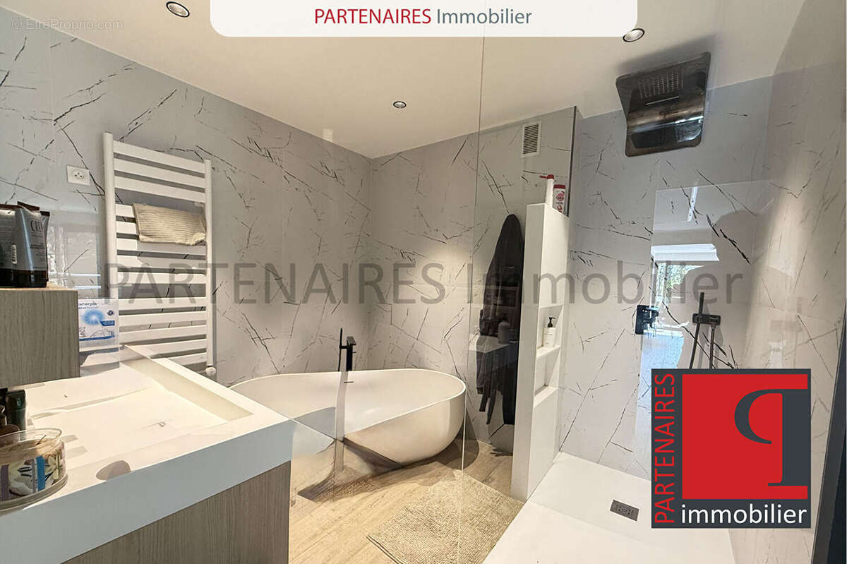 Appartement à LE CHESNAY