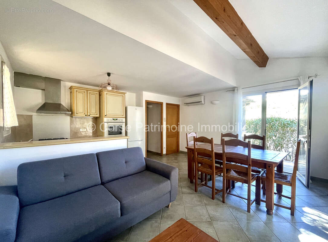 Mini villa en duplex dans une résidence sécurisée route de Palombaggia - photo 4