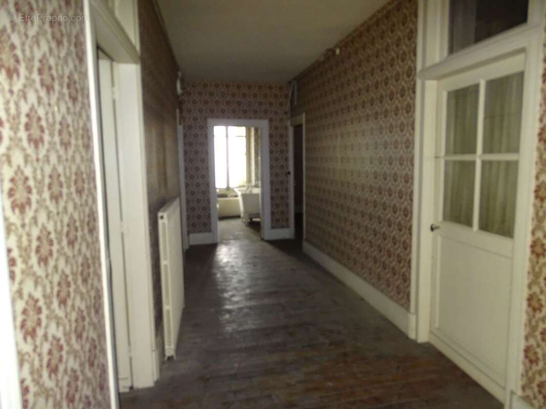 Appartement à LIGNIERES