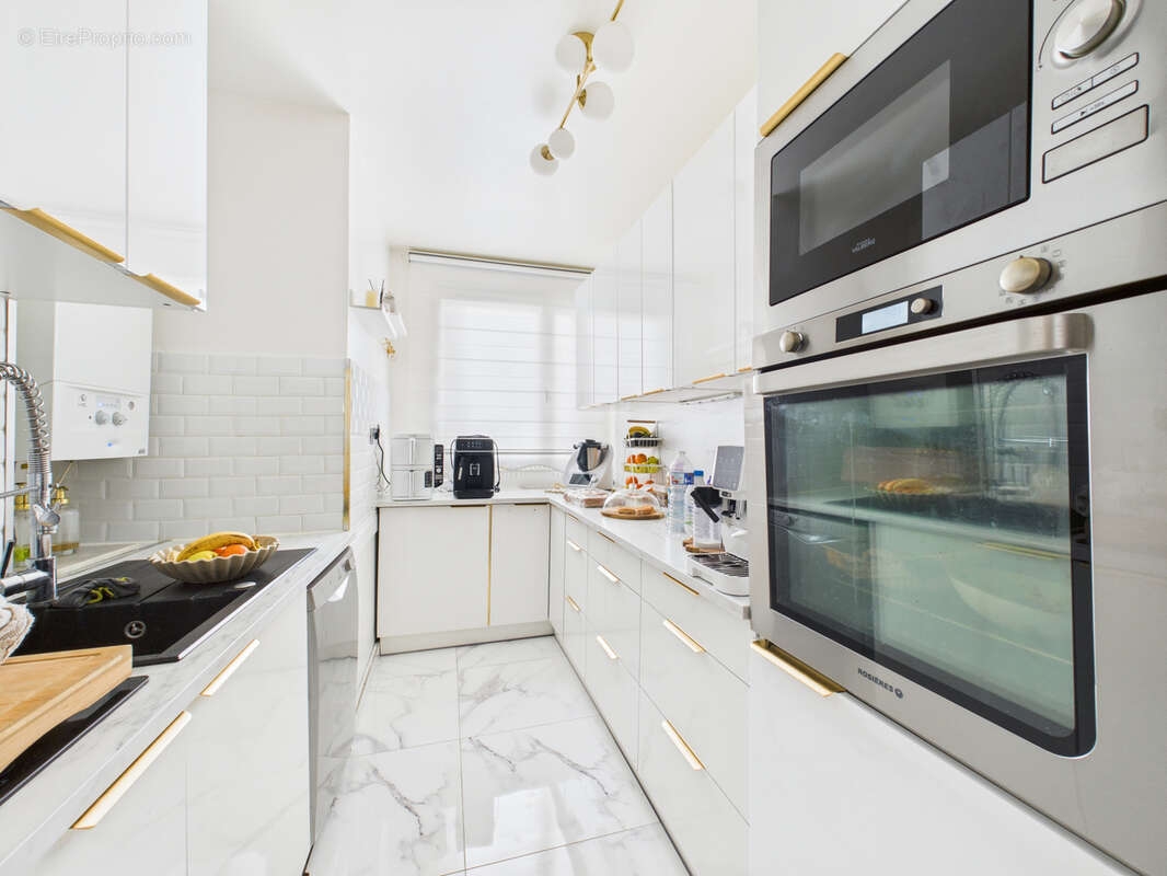 Appartement à SARTROUVILLE