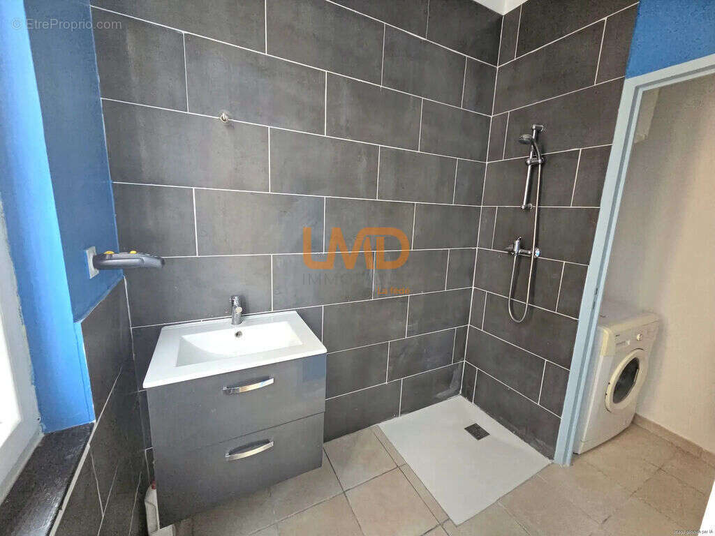 Appartement à MARSEILLE-1E