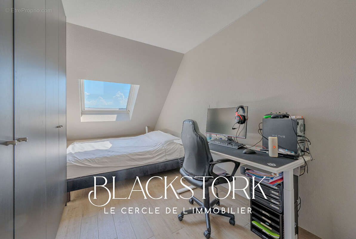 HOERDT - Au calme, dans une copropriété récente avec ascenseur - photo 11
