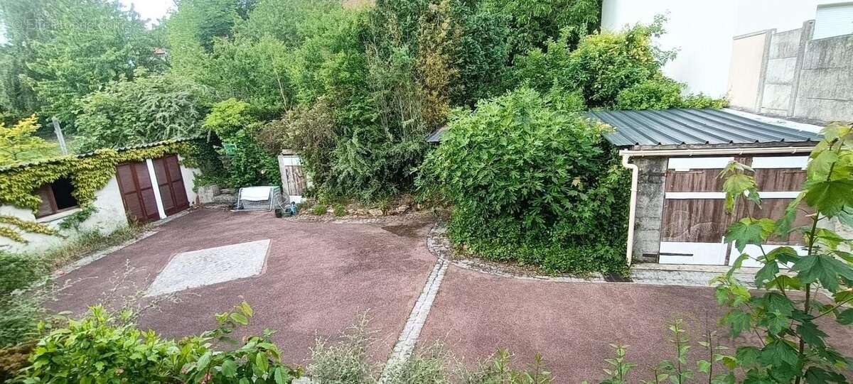 Maison 109 m² à Linas  - photo 14